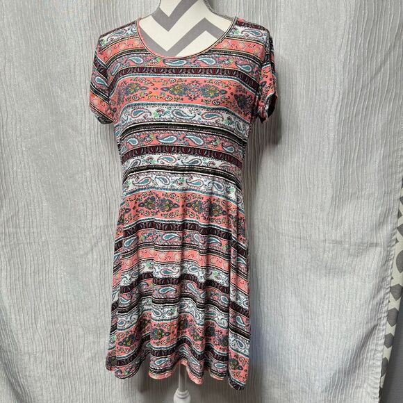 Empire Waist Paisley Mini‎ Dress - Picture 1 of 10